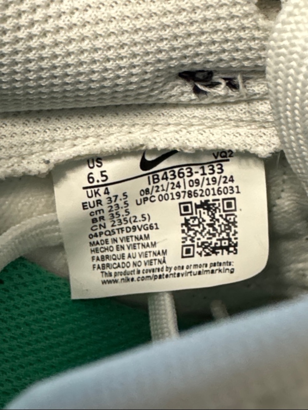Nike Dunk Low
Celtics
US 6.5 EUC - Picture 9 of 11